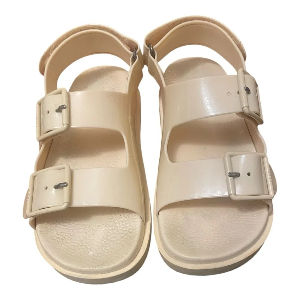 Gucci Women's Isla Double G Logo Rubber Sandals Dusty White Size 38 US 8